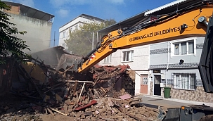Osmangazi'de mahallelere nefes aldıran yıkım 