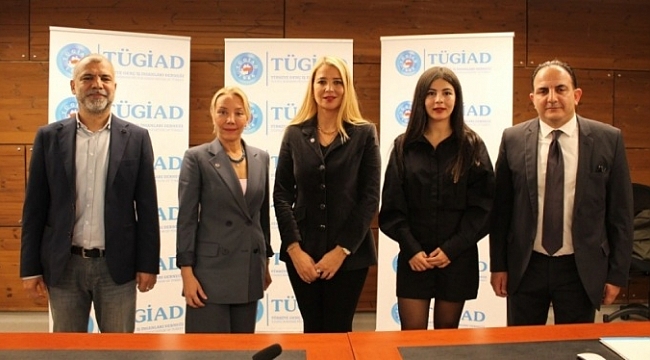 TÜGİAD'tan 1000 öğrenciye dijital eğitim bursu