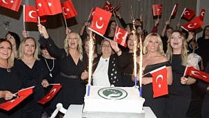 Türk Anneler Derneği Bursa Şubesi'nden Cumhuriyet kutlaması 
