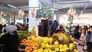 Yenidoğan kapalı pazar alanında ilk pazar! 