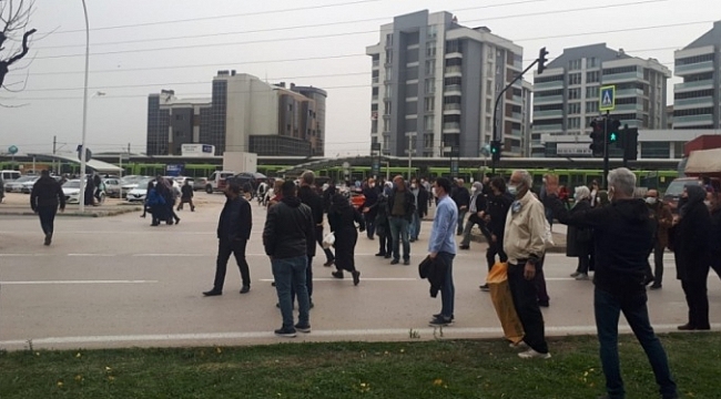 Bursa'da metro seferlerine fırtına engeli!