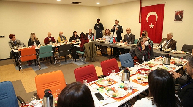 Nilüfer Belediyesi hayvanseverlerle el ele