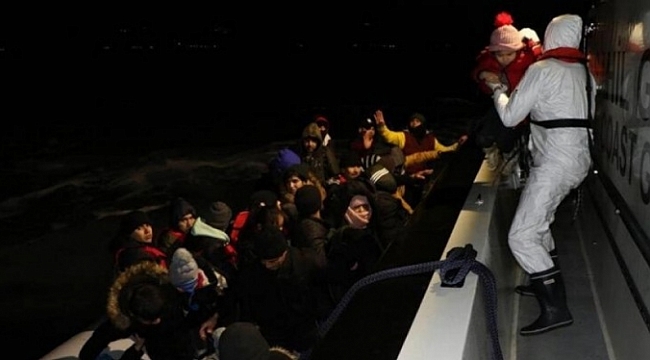 Çanakkale'de 43 düzensiz göçmen kurtarıldı
