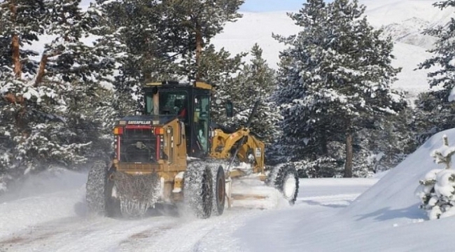 Erzincan'da kapanan yollar ulaşıma açıldı
