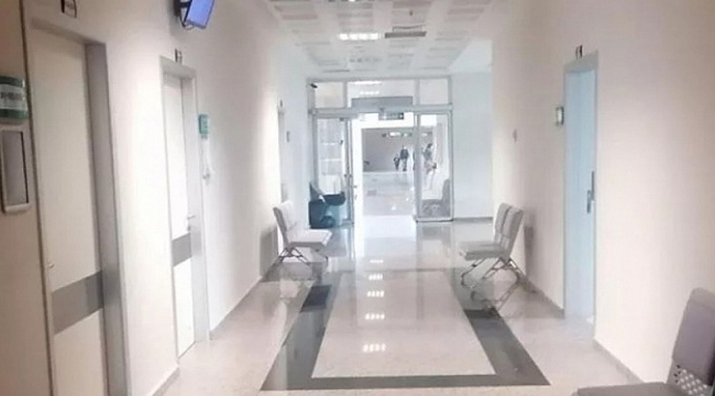 Karın ağrısıyla gittiği hastanede doğum yaptı