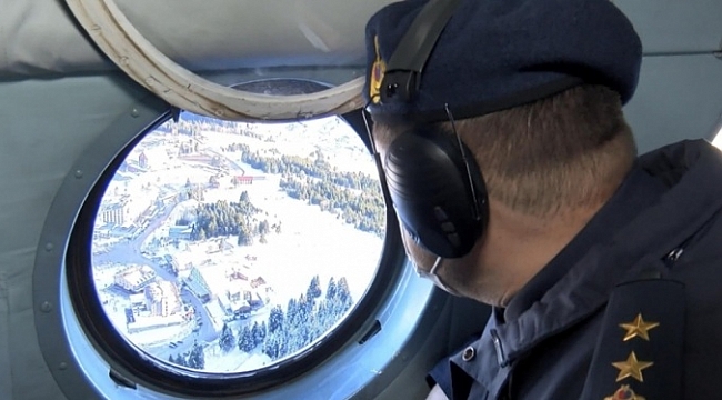 Uludağ'da jandarmadan helikopterli denetim
