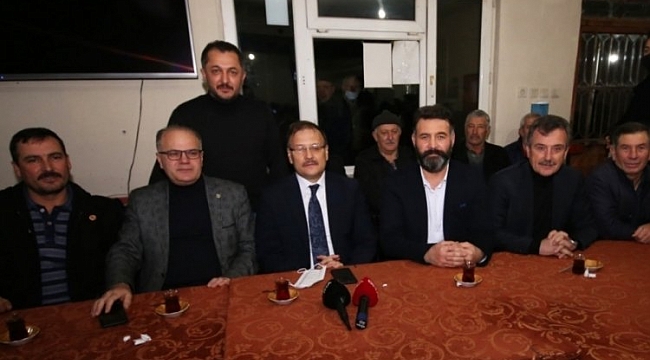 Çavuşoğlu'ndan köylülere sürpriz ziyaret