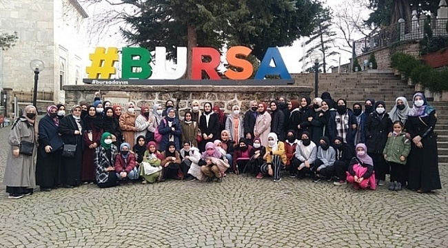 Gençlik Bursa'da yollarda
