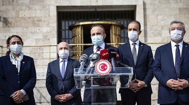AK Parti'nin önemli isminden kriz itirafı