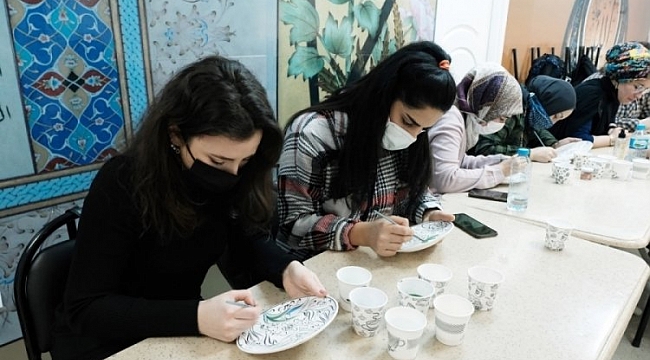 BUSMEK'te öğretmenlere eğitim seminerleri