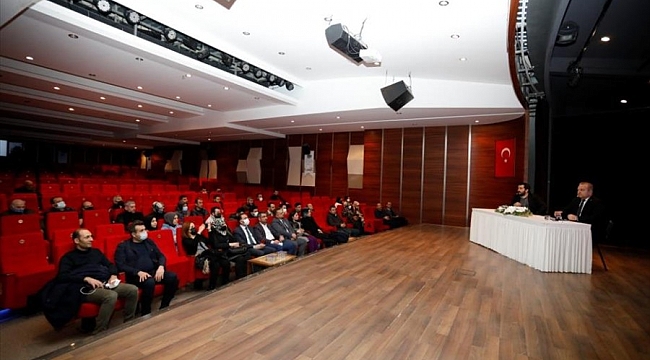 Dünya ve ülke ekonomisi İnegöl'de konuşuldu