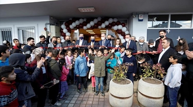 İnegöl'ün 3. Nöbetçi Kitaphanesi açıldı