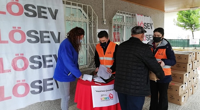 LÖSEV şifa dağıtmaya devam ediyor