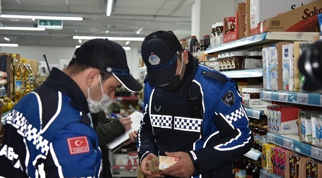 Mustafakemalpaşa'da zabıta KDV denetimi yapıyor