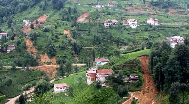 Rize'de riskli yapılar yıkılamıyor