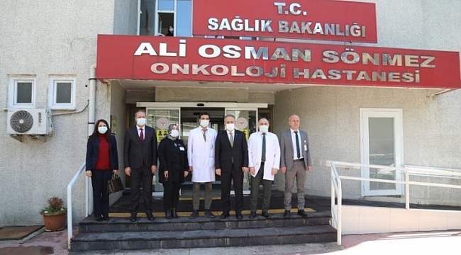 Başkan Aktaş'tan doktorlara ziyaret