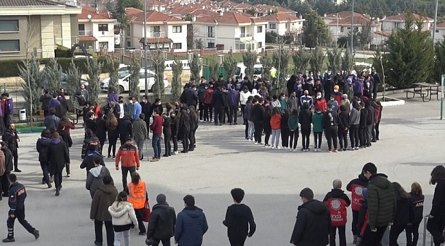 Bursa'da okullarda deprem tatbikatı yapıldı
