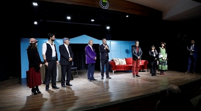 Dursun İstemez adlı oyun İnegöllülerle buluştu