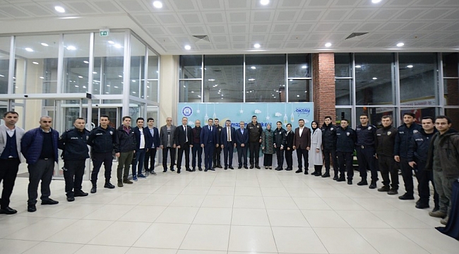 Başkan Yılmaz polislerle iftar yaptı