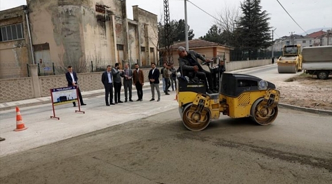 İnegöl'ün yollarına ayar.