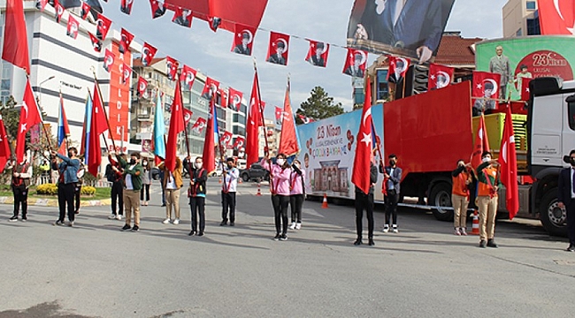 Okullarda iki yılın ardından 23 Nisan kutlamaları