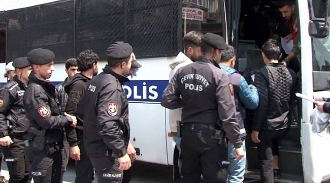 250 kaçak göçmen gözaltına alındı