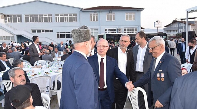 AK Parti Bursa, Ramazan ayında sokağın nabzını tuttu