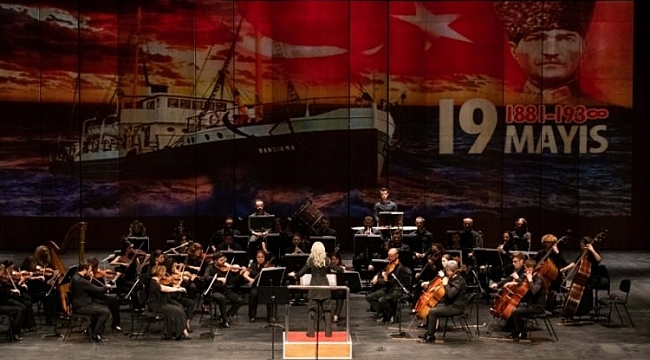 Atatürk Kültür Merkezi'nde gençlik konseri