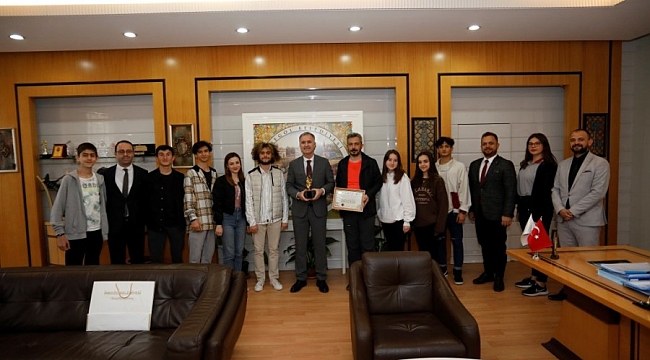 Başkan Taban Halk Dansları Topluluğunu ağırladı