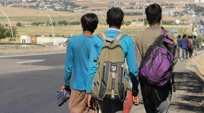 Diyarbakır'da 20 göçmen sınır dışı edildi