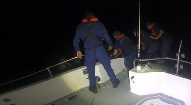 İzmir'de 149 düzensiz göçmen kurtarıldı