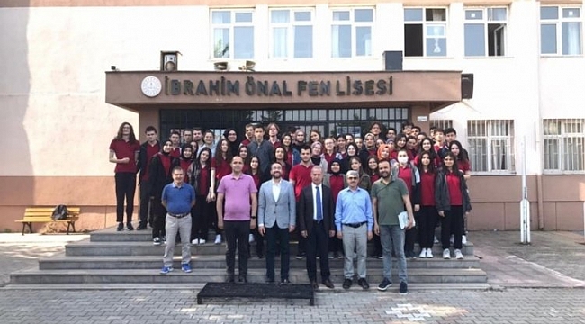 Mustafakemalpaşa Belediyesinden öğrencilere tam destek