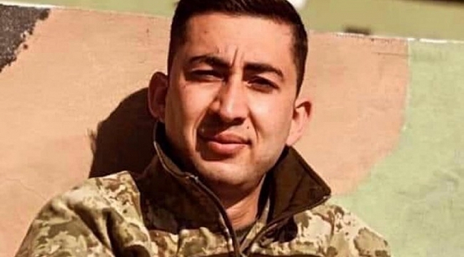 Şehit Uzman Çavuş Hüseyin Cankaya'nın evinin önünde helallik alındı