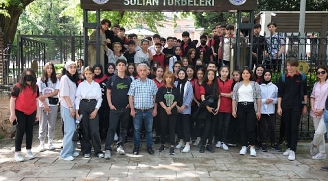Yıldırım'lı gençler Bursa'nın tarihini keşfediyor