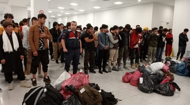131 kaçak göçmen sınır dışı edildi