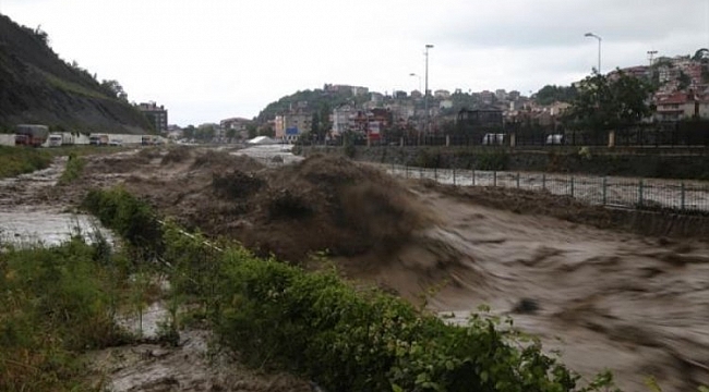 Batı Karadeniz sele teslim