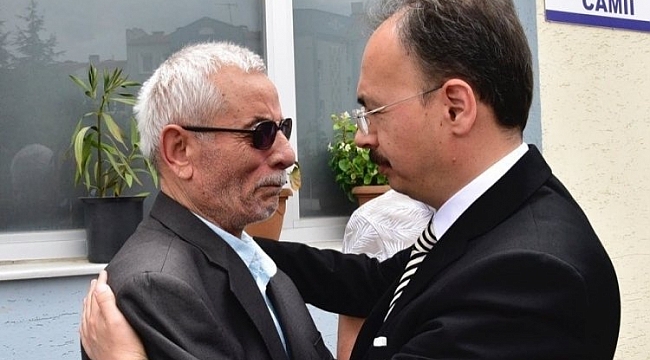 Bilecik Valisi, şehit ailesinin acısını paylaştı