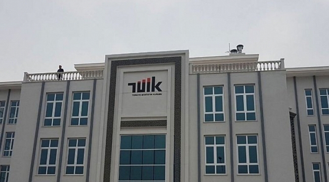 İşçi ve memur emeklileri TÜİK'e dava açtı