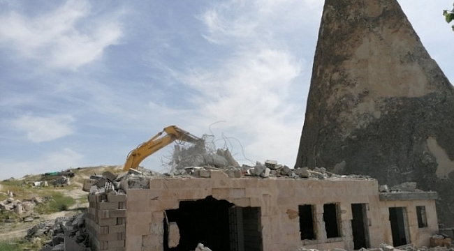 Kapadokya'da kaçak yapı yıkımı tekrar başladı