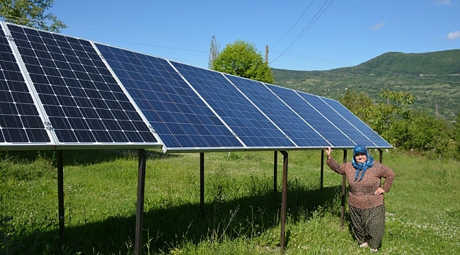 Kezban teyze kendi elektriğini kendi üretiyor