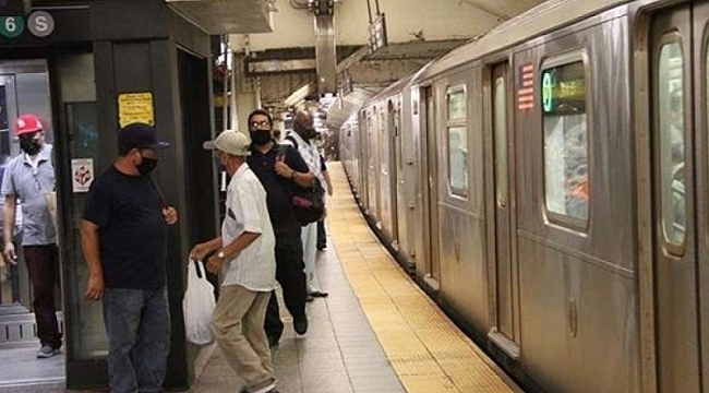New York metrosunda panik dolu anlar