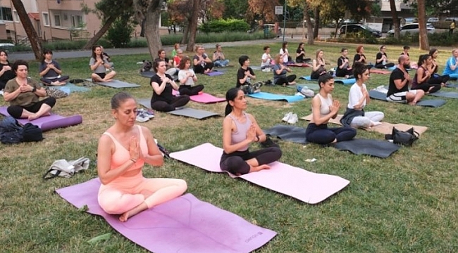 Nilüfer'de ücretsiz yoga eğitimleri