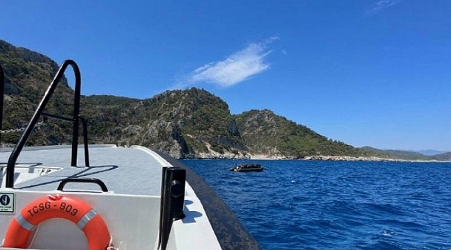 Yunan unsurları tarafından itilen 39 göçmen kurtarıldı