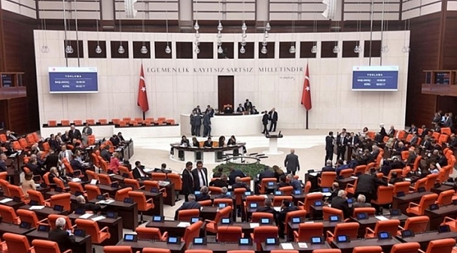 AK Parti'nin kanun teklifine CHP'den destek