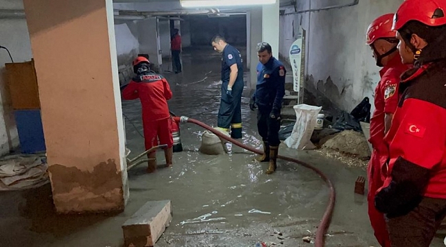 Eskişehir'de sağanak yağış hayatı olumsuz etkiledi