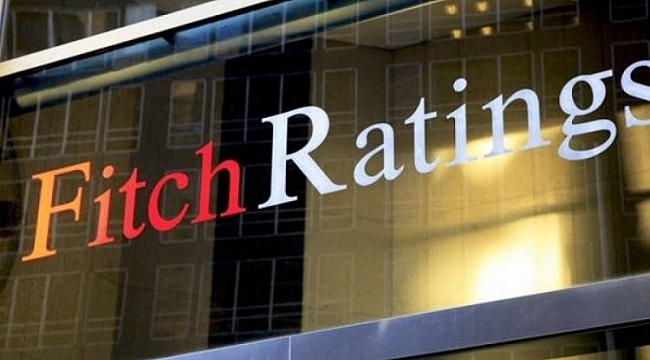 Fitch, Türkiye'nin kredi notunu düşürdü