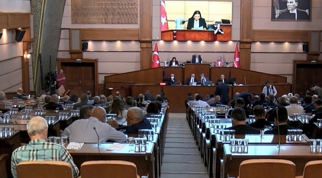 İBB Meclisinde gergin anlar!