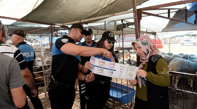 Polis ekiplerinden kurban pazarında 'sahte para' uyarısı
