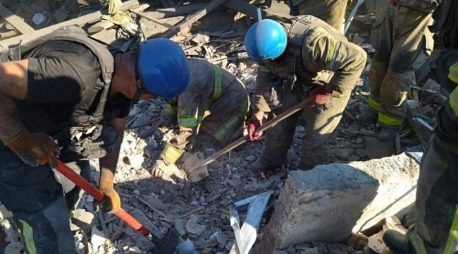 Rusya Donetsk'te kasaba vurdu