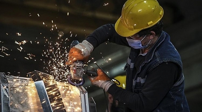 Sanayi üretimi Mayıs'ta tahminleri aştı